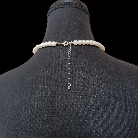 Barbie Faux Pearl Puffed Glitter Heart Princess Choker Necklace - Picture 3 of 9